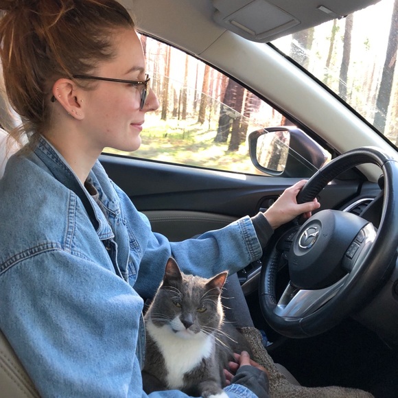 Meet your Posher, Stephenie - Picture 1 of 1